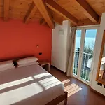 Mansarda Luce Di Apartmán *