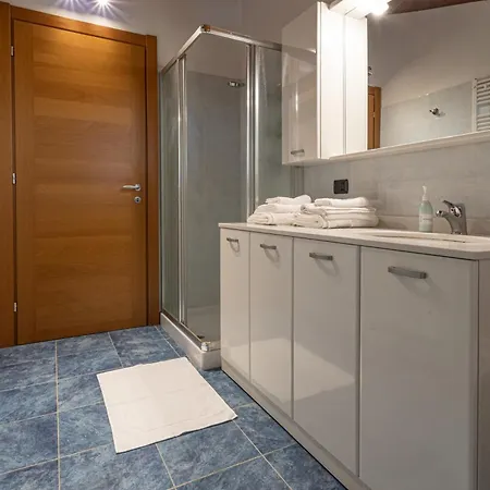 Mansarda Luce Di Apartament